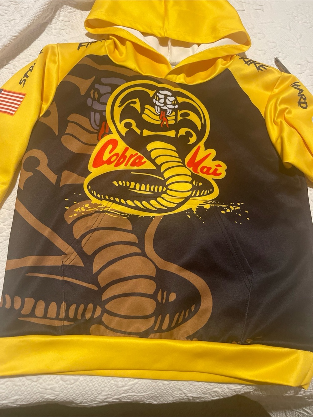 Cobra Kai Yellow & Black Cobra Kai Logo Hoodie Youth Large Pullover 18P2P 20.5L